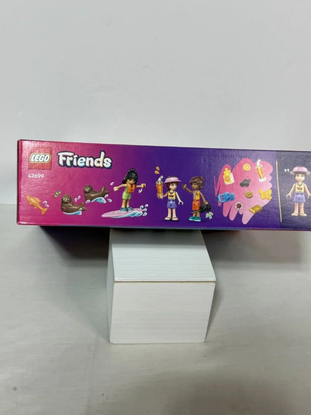 NWT LEGO Friends Beach House with Seals Set 42699 Brand New Sealed 2026
